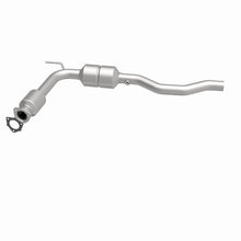 Load image into Gallery viewer, MagnaFlow Direct Fit Catalytic Converter 02 Volkswagen Eurovan 2.8L - 23181