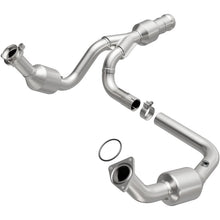 Load image into Gallery viewer, MagnaFlow 11-14 Escalade 6.2 Underbody Direct Fit Converter - 52616