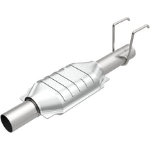 Load image into Gallery viewer, MagnaFlow Conv Dir Fit B1500/2500/3500 94-97 - 23292