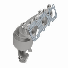 Load image into Gallery viewer, MagnaFlow Direct Fit Catalytic Converter 13-14 Santa Fe 3.3L Manifold - 52787