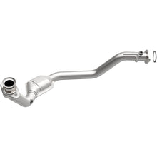 Load image into Gallery viewer, MagnaFlow Direct Fit Catalytic Converter 96-97 Ford Explorer 5.0L - 447101