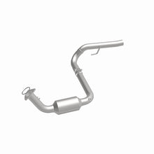 Load image into Gallery viewer, MagnaFlow 2007 Chevrolet Silverado 1500 Classic 6.0L Direct Fit Converter - 5451418