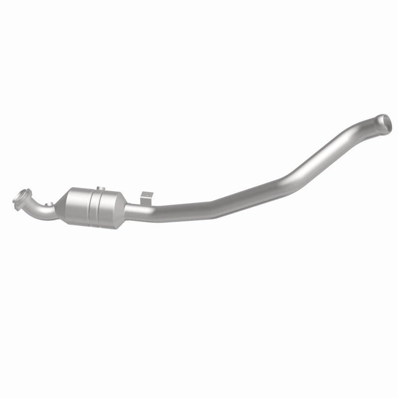 MagnaFlow Direct Fit Catalytic Converter 2006-2011 R350 3.5 L Underbody - 52178