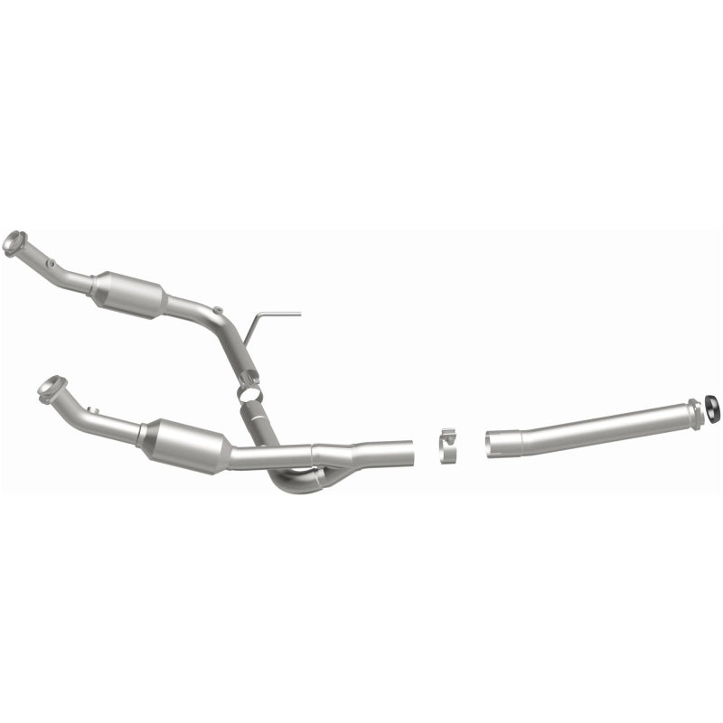 MagnaFlow Direct Fit Catalytic Converter OEM 2004-2005 Ford Explorer/Mercury Mountaineer Underbody - 4551013