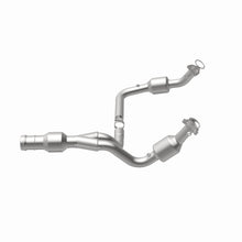 Load image into Gallery viewer, MagnaFlow 11-15 GMC Yukon 6.2L Direct Fit Converter - 5582616