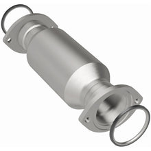 Load image into Gallery viewer, MagnaFlow 93-94 Land Cruiser 4.5 Undby Direct Fit Converter - 24455