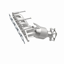 Load image into Gallery viewer, MagnaFlow 01-05 Volvo S60/V70 2.4L Direct Fit Converter - 22-138