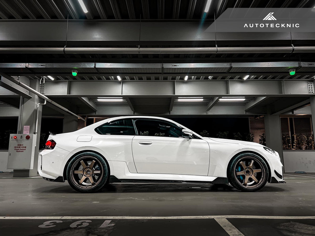 AutoTecknic Dry Carbon Rear Splitter Set - BMW G87 M2
