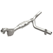 Load image into Gallery viewer, MagnaFlow Conv DF 01-04 Ford F-150 4.6L (49 State) - 93629