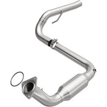 Load image into Gallery viewer, MagnaFlow 2007 Chevrolet Silverado 1500 Classic 6.0L Direct Fit Converter - 5451418