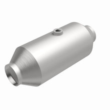 Load image into Gallery viewer, MagnaFlow MagnaFlow 2.5 in. OEM Grade Federal / EPA Compliant Universal Catalytic Converter - 51366