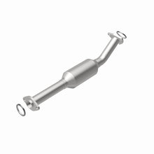 Load image into Gallery viewer, MagnaFlow Direct Fit Catalytic Converter OEM 2003-2004 Toyota Tundra Underbody - 28.75in Length - 4551406