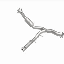 Load image into Gallery viewer, MagnaFlow Direct Fit Catalytic Converter 15-17 Ford Expedition V6 3.5 OEM Underbody - 21-528