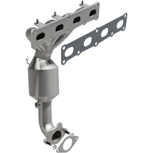 Load image into Gallery viewer, MagnaFlow 15-17 Chrysler 200 2.4L OEM Manifold Direct Fit Converter - 22-159
