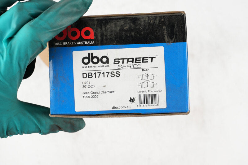 DBA 99-04 Jeep Grand Cherokee Street Series Rear Brake Pads - DB1717SS