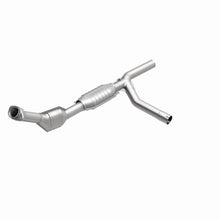 Load image into Gallery viewer, MagnaFlow Direct Fit Catalytic Converter 97-99 Ford Vans 4.6L - 447110