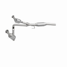 Load image into Gallery viewer, MagnaFlow Direct Fit Catalytic Converter 00 Dodge Dakota 3.9L 2wd - 51392