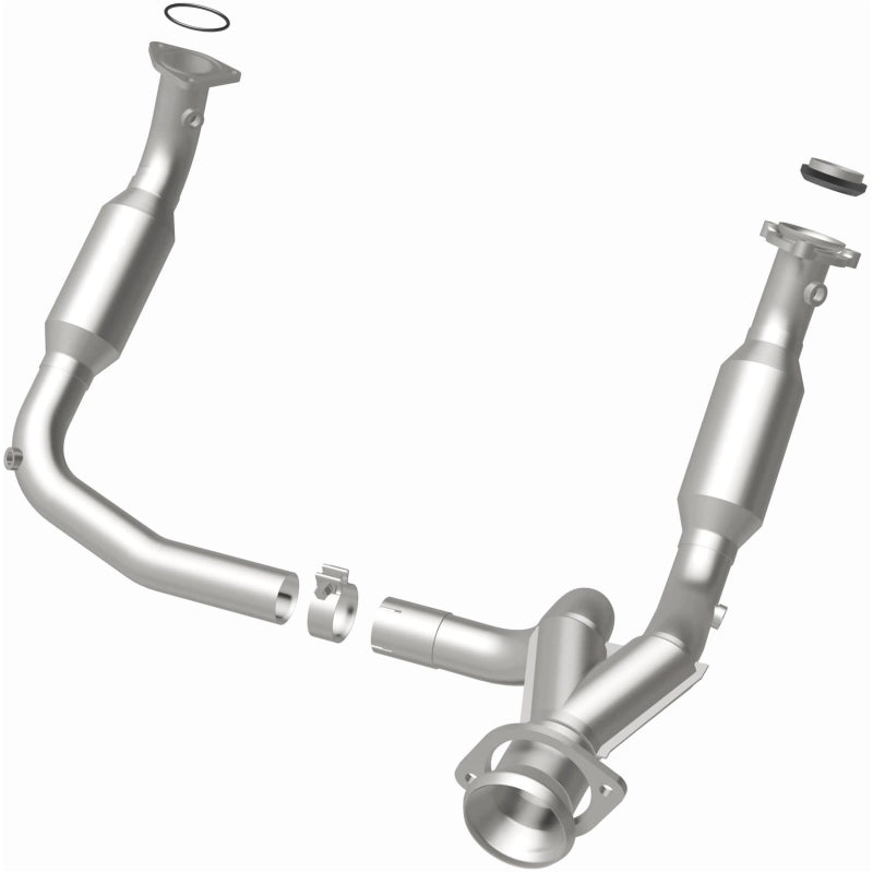 MagnaFlow 09-10 Cadillac Escalade 6.2L Direct Fit Converter - 5551631