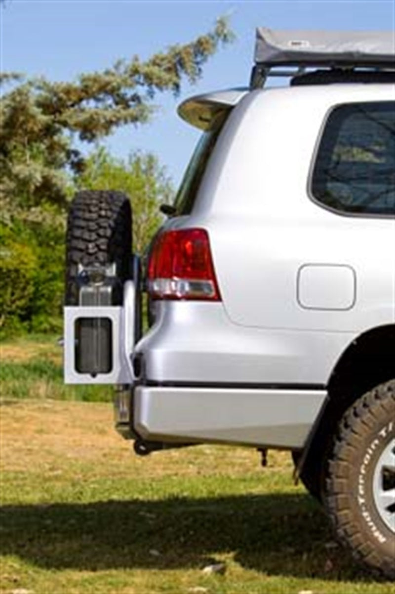 ARB Rear Bar 200 Series Blk 2007 To 10/15 (Fit Kit NOT Included) - 5615010