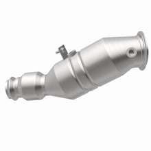 Load image into Gallery viewer, MagnaFlow Direct Fit Catalytic Converter 2016 BMW 428i 2.0L Underbody - 52257