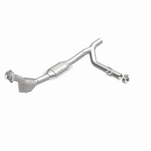Load image into Gallery viewer, MagnaFlow Direct Fit Catalytic Converter 99 F-150 5.4L V8 P/S 2WD - 93397