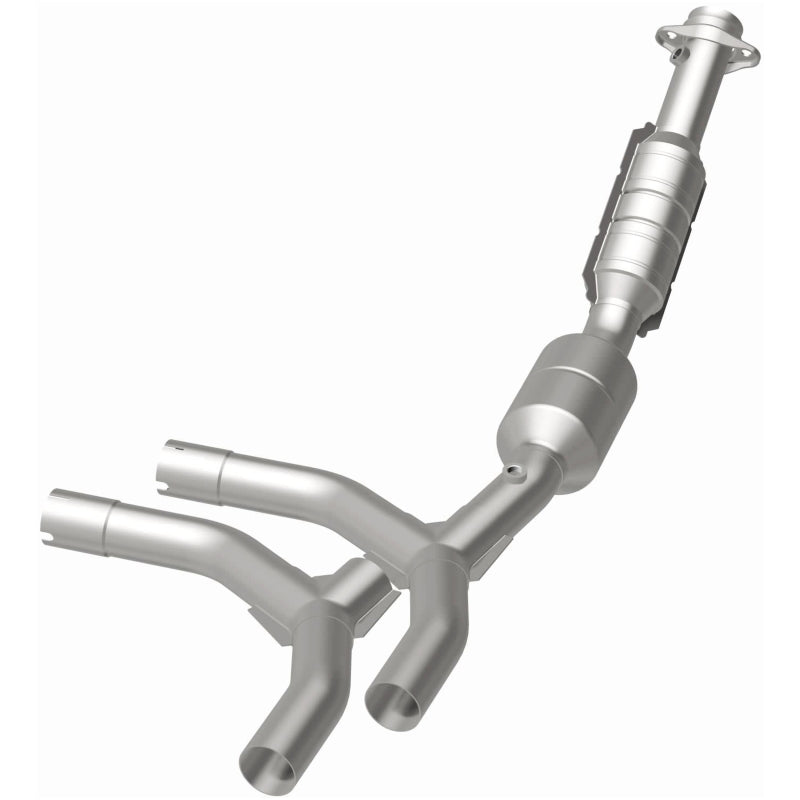 MagnaFlow Direct Fit Catalytic Converter 05-07 Ford E150 4.6L Passenger Side - 24308