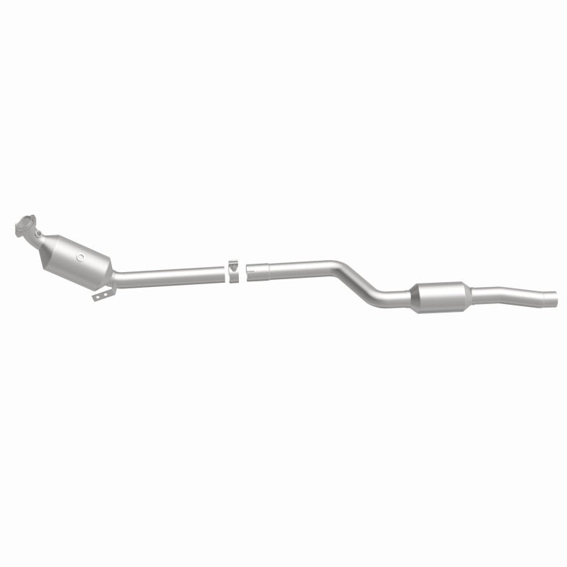 MagnaFlow 2011 C300 V6 3 OEM Underbody Direct Fit Converter - 21-437