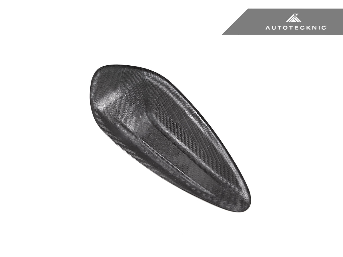 AutoTecknic Dry Carbon Roof Antenna Cover - BMW G21 3-Series Touring LCI