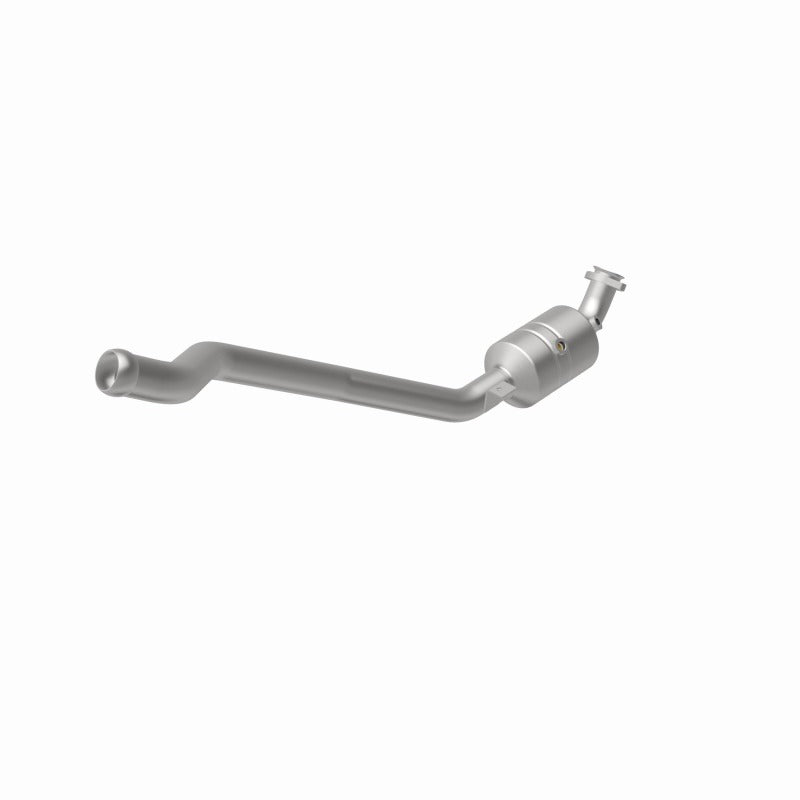 MagnaFlow Direct Fit Catalytic Converter 2006-2011 R350 3.5 L Underbody - 52178