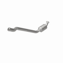 Load image into Gallery viewer, MagnaFlow Direct Fit Catalytic Converter 2006-2011 R350 3.5 L Underbody - 52178