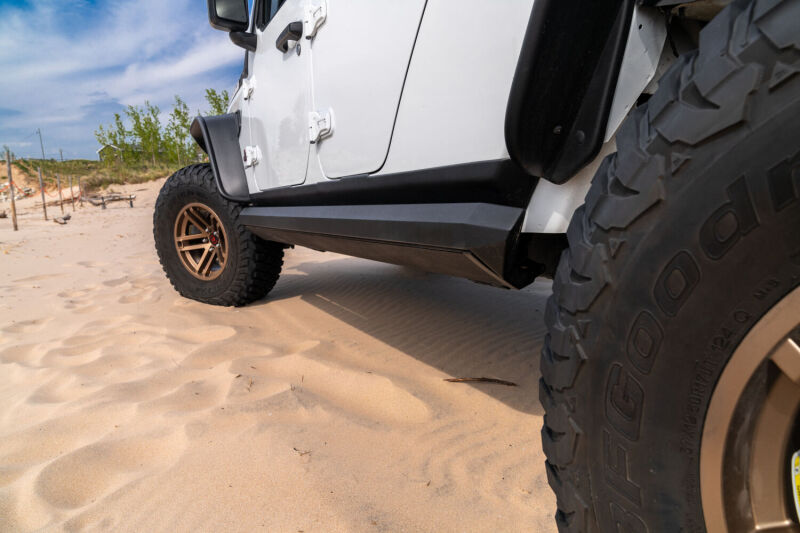 AMP Research 20-24 Jeep JT Gladiator (Launch/Overlnd/Rubicon/Sport/Sport S) PowerStep XL - Black - 77135-01A