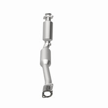 Load image into Gallery viewer, MagnaFlow 04-11 Lincoln Town Car V8 4.6L GAS California Catalytic Converter Direct Fit - 5411010
