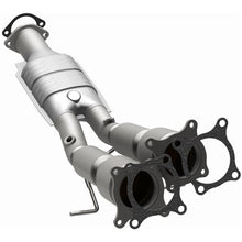 Load image into Gallery viewer, MagnaFlow Direct Fit Catalytic Converter 99-01 Volvo S80 2.9L - 51465
