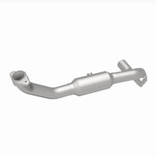 Load image into Gallery viewer, MagnaFlow 05-06 Lincoln Navigator 5.4L Direct Fit Catalytic Converter - Passenger Side - 4651507