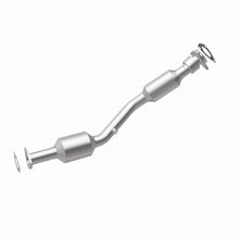 Load image into Gallery viewer, MagnaFlow 08-10 Saturn Vue 2.4L Direct Fit Converter - 5582722