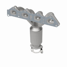 Load image into Gallery viewer, MagnaFlow Direct Fit Catalytic Converter 05-08 Kia Sportage 2.0L - 50402