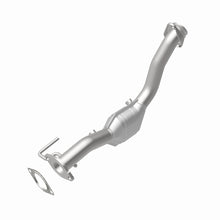 Load image into Gallery viewer, MagnaFlow Direct Fit Catalytic Converter 96-98 Explorer-Mountaineer - 23312