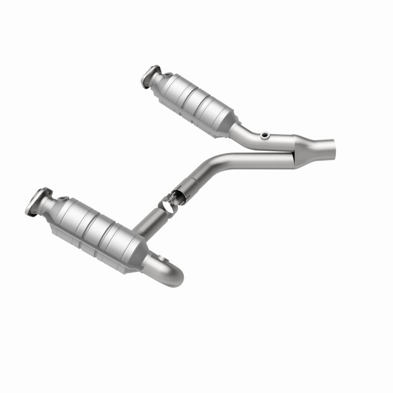 MagnaFlow Direct Fit Catalytic Converter Raider 2006 8 4.7L - 24398