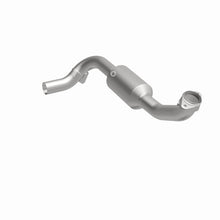 Load image into Gallery viewer, MagnaFlow 2005 Lincoln Navigator 5.4L Direct Fit Converter - 4451166