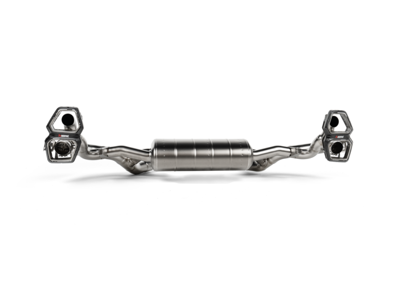 Akrapovic 23-24 BMW XM (G09) TwinPower Turbo V8 Hybrid Slip-On Race Line (Titanium) w/ Carbon Tips - S-BM/T/36H