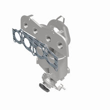 Load image into Gallery viewer, MagnaFlow Direct Fit Catalytic Converter 01-06 Toyota Highlander 2.4L - 51871