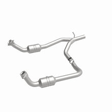 Load image into Gallery viewer, MagnaFlow 09-14 Ford E-250 4.6L Direct Fit Converter - 5551153