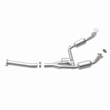 Load image into Gallery viewer, MagnaFlow 04-05 Chevrolet Express 1500 5.3L Direct Fit Converter - 4551211