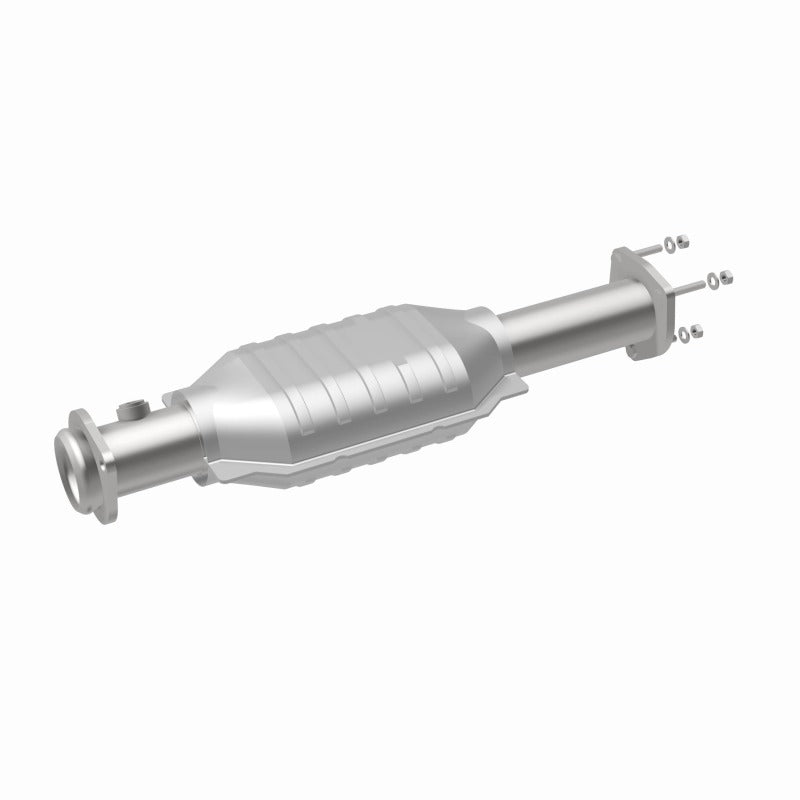 MagnaFlow Direct Fit Catalytic Converter 00-04 Jeep Wrangler Rear - 447211