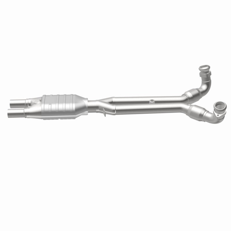 MagnaFlow Direct Fit Catalytic Converter 81-86 Alfa Romeo GTV6 2.5L - 23097