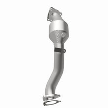Load image into Gallery viewer, MagnaFlow Direct Fit Catalytic Converter 11-15 Audi Q7 V6 3.0L - 2.5in Pipe Dia 24.375in L - 52401