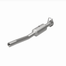 Load image into Gallery viewer, MagnaFlow 16-19 Ford F-53 V10 6.8L Underbody Direct-Fit Catalytic Converter - 280447