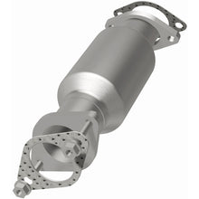 Load image into Gallery viewer, MagnaFlow Direct Fit Catalytic Converter 2011 Kia Sorento 3.5 Underbody - 52644