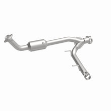 Load image into Gallery viewer, MagnaFlow 2005 Lincoln Navigator 5.4L Direct Fit Converter - 4451165