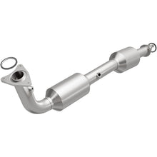 Load image into Gallery viewer, MagnaFlow Direct Fit Catalytic Converter 07-09 Toyota Tundra/Sequoia V8 4.7L - 5582626